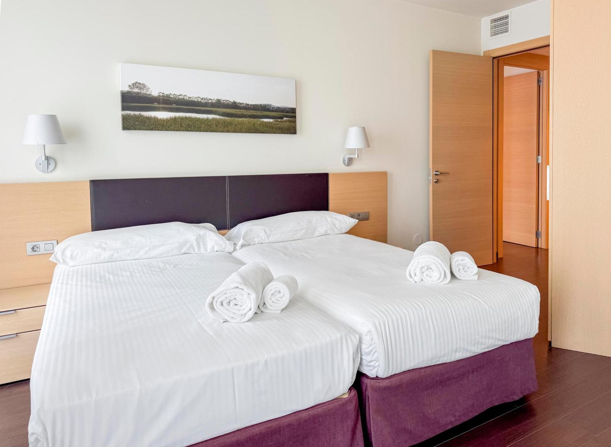 Hotel Jardines De Uleta Suites Vitoria-Gasteiz Exterior photo